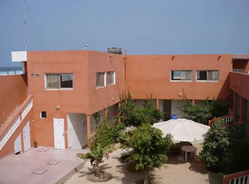 Auberge Le Poulagou Dakar Bed & Breakfast